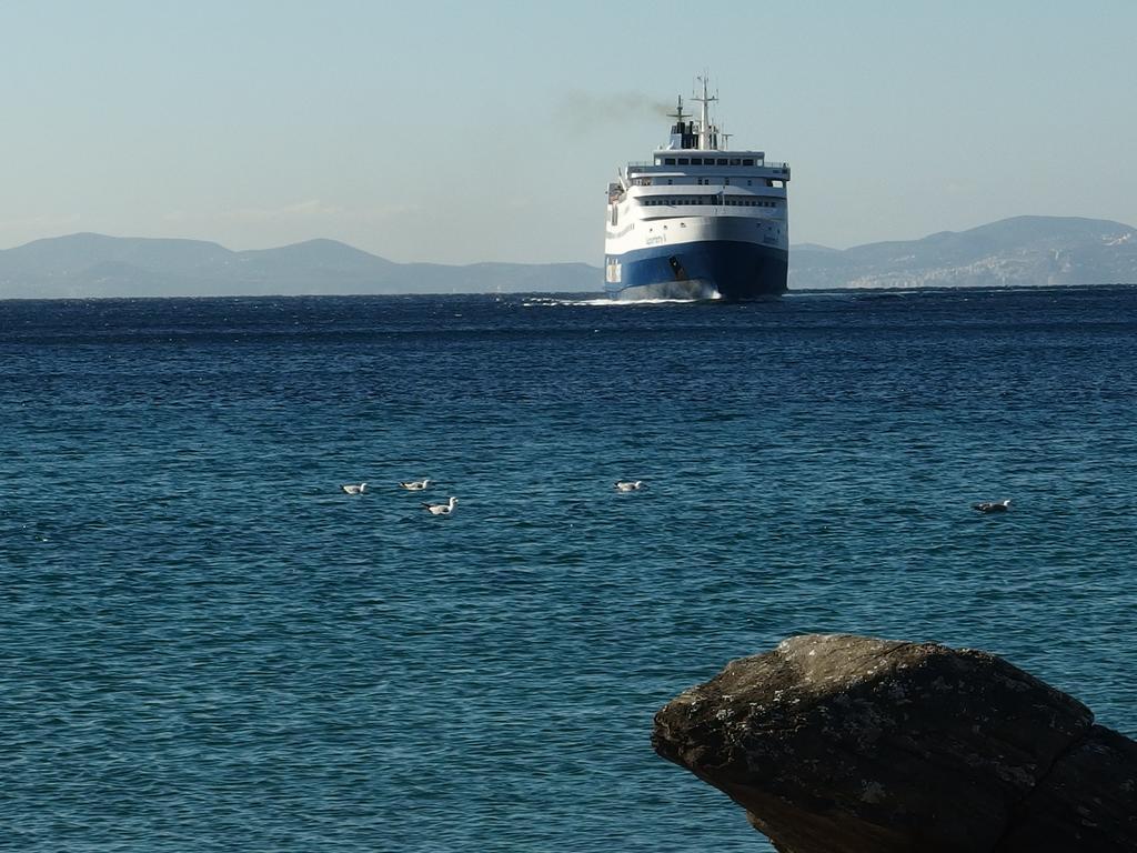 Filoxenia Hotel Tinos Exterior photo